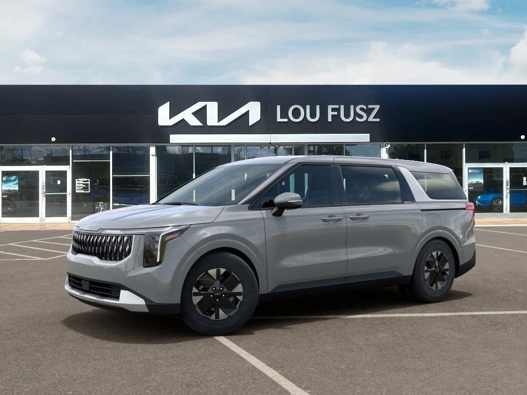 New 2027 Ceramic Silver Kia LXS image 3