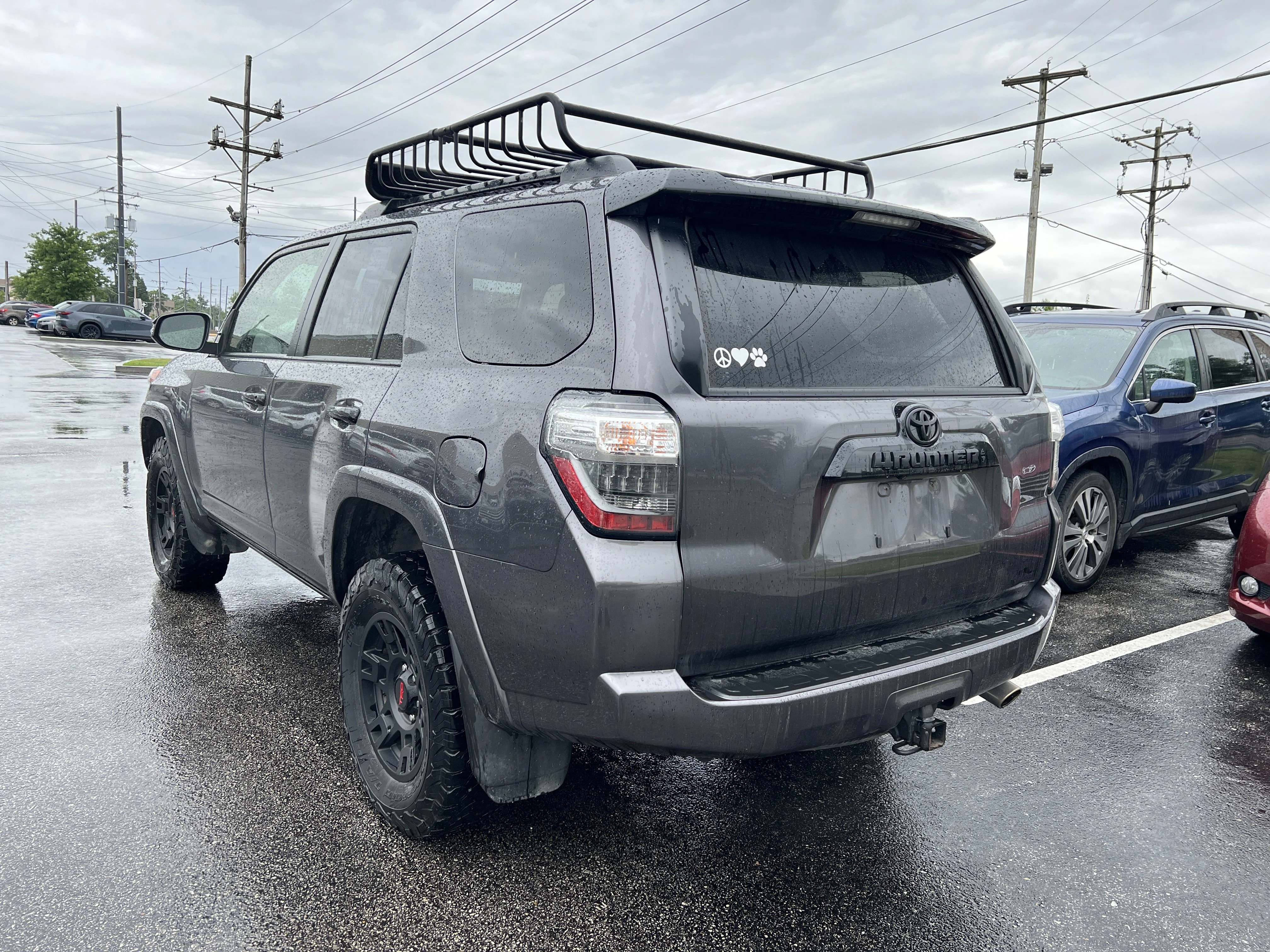 Used 2021 Magnetic Gray Metallic Toyota Venture image 5
