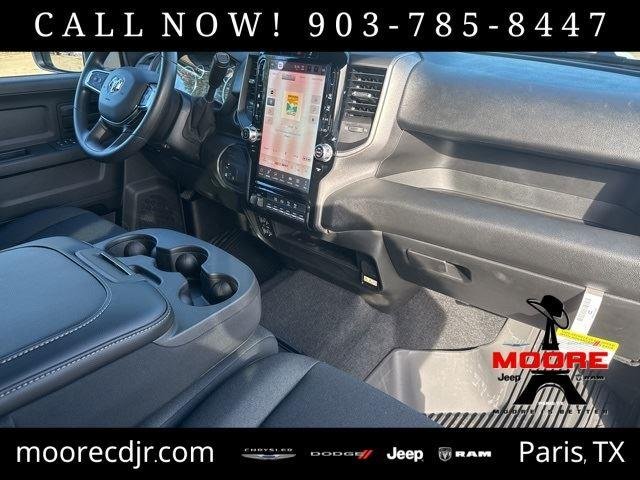 New 2026 Bright White Clearcoat RAM Tradesman image 38