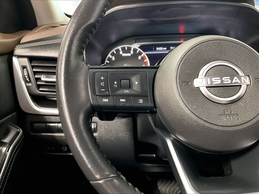 Used 2023 Gray Nissan SV image 22