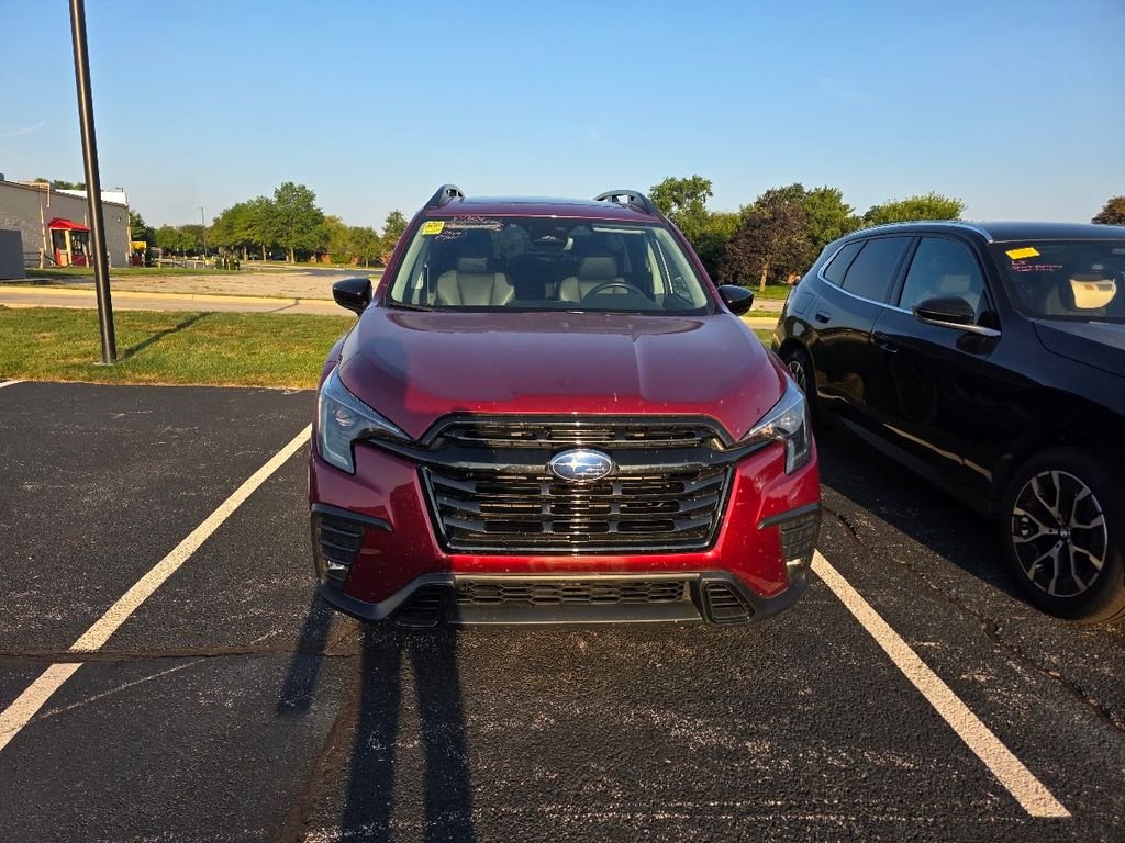 Used 2025 Crimson Red Pearl Subaru Onyx Edition image 5