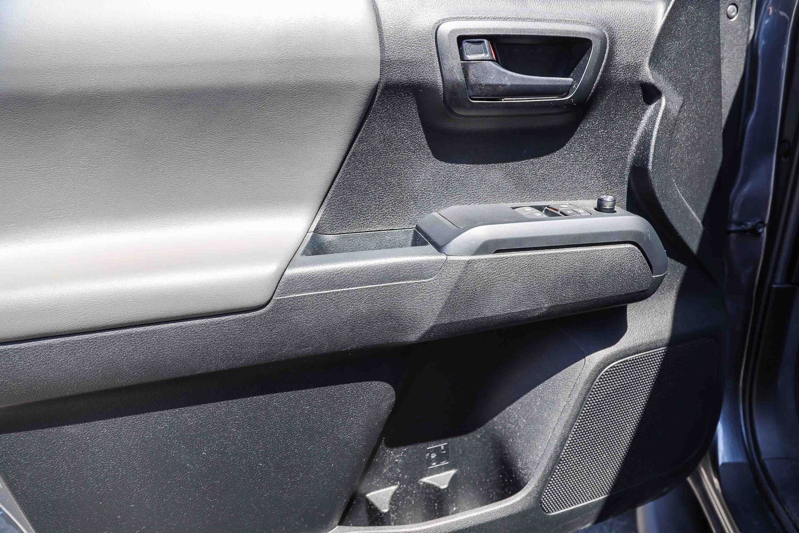 Certified Used 2021 MAGNETIC GRAY MET. Toyota SR image 18