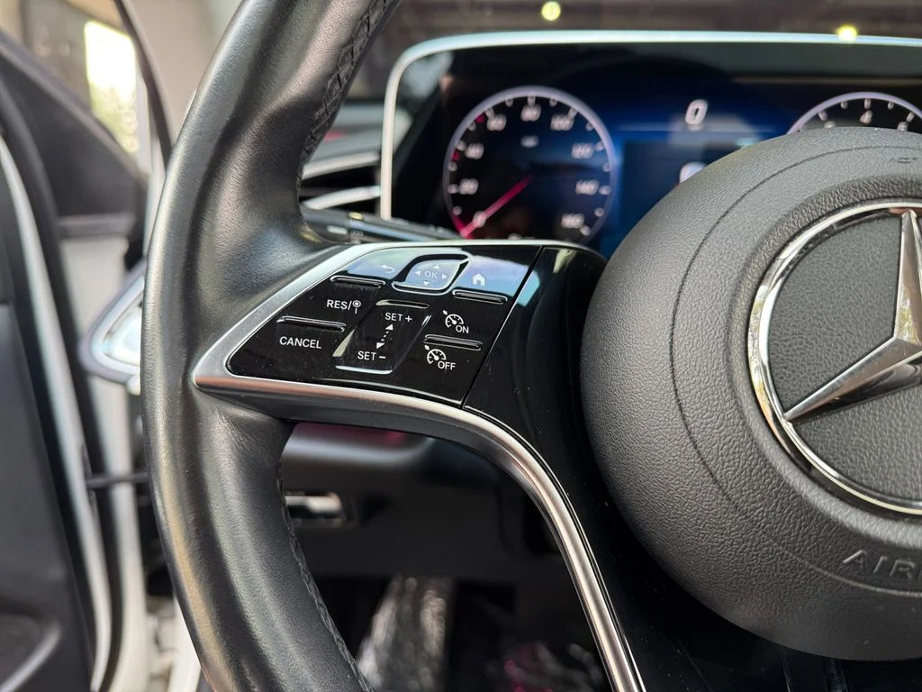 2025 Mercedes-Benz E-Class E350 - Photo 18