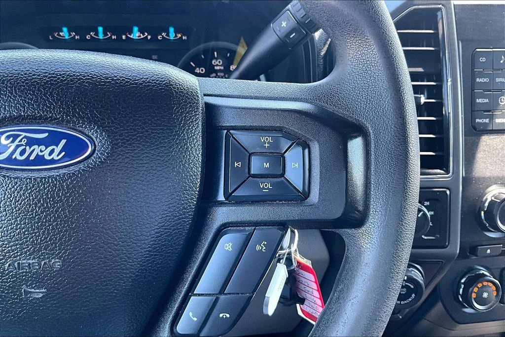 Used 2017 Black Ford XLT image 21