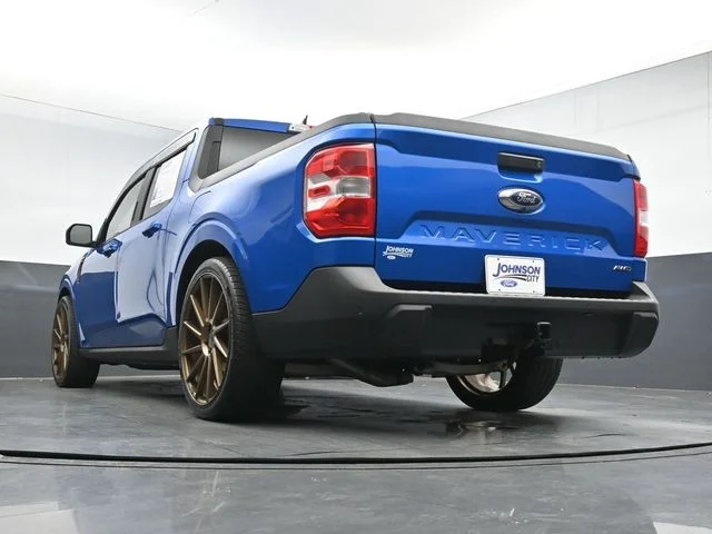 Used 2022 Blue Ford Lariat image 29