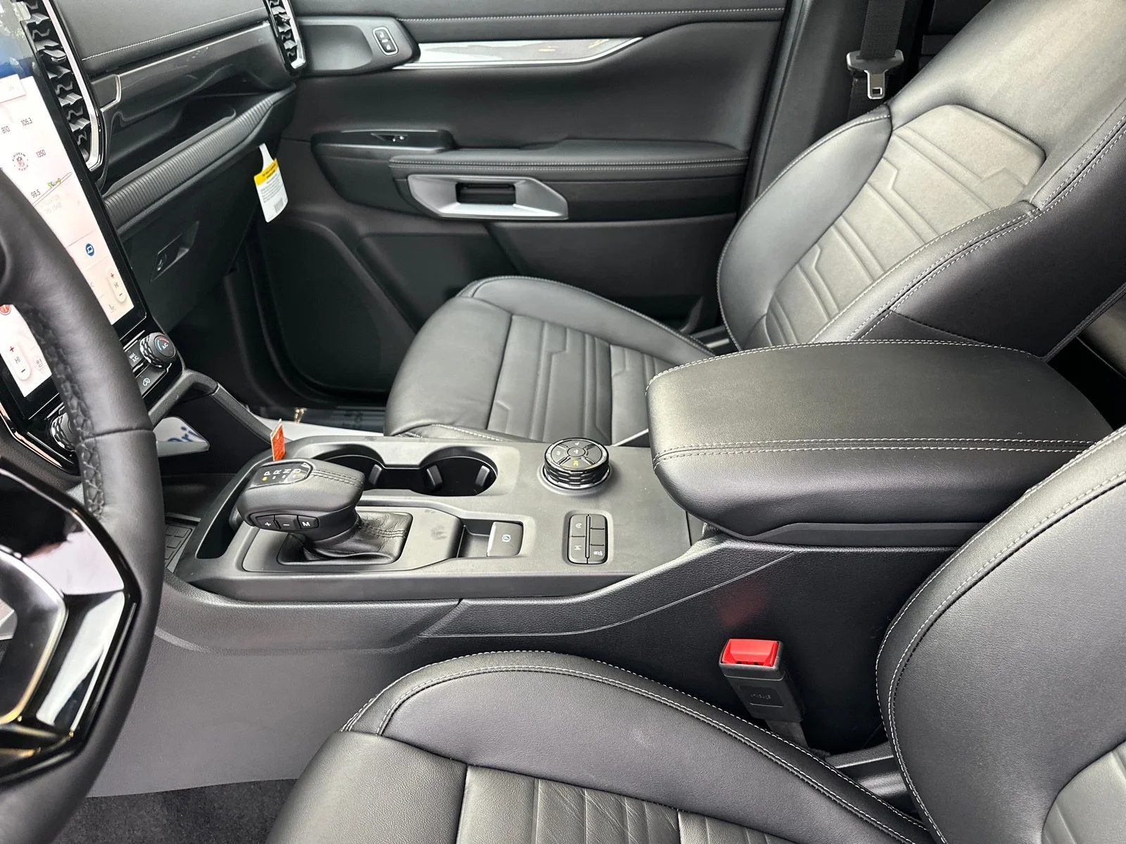 New 2024 Cactus Gray Ford LARIAT image 26