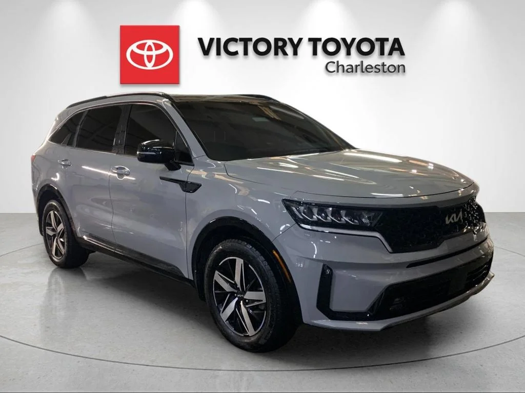 Used 2023 Gray Kia EX image 5