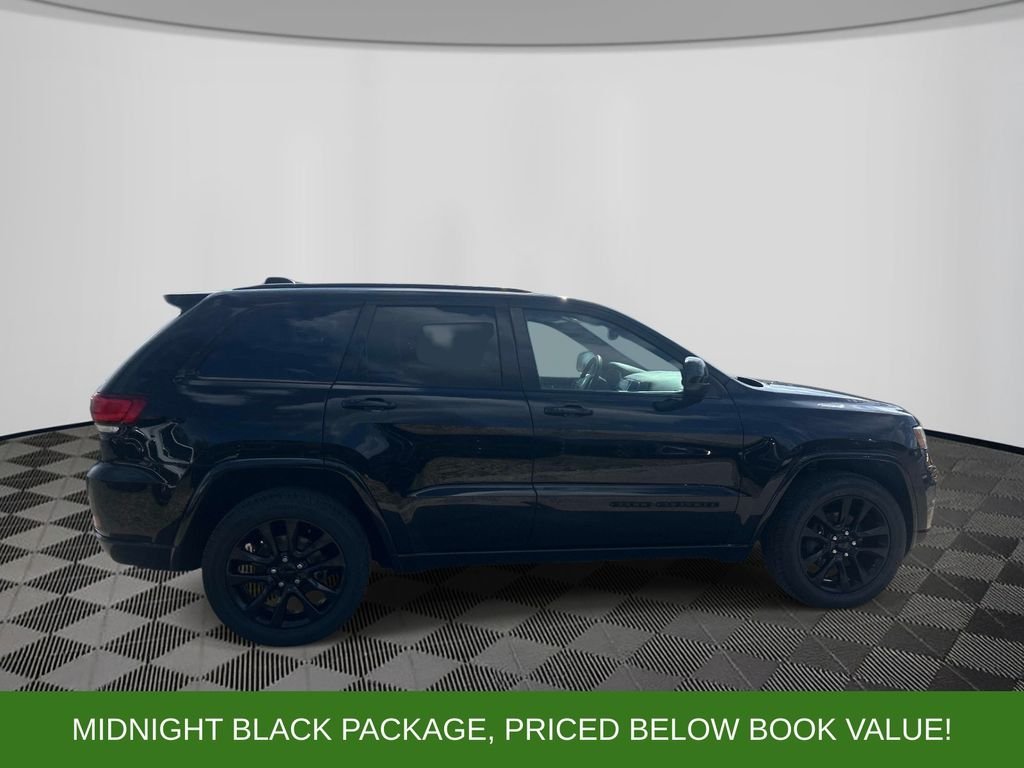 Used 2019 Black Jeep Altitude image 6