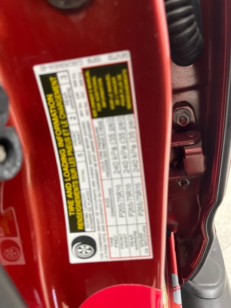 Used 2016 Red Nissan PRO-4X image 23