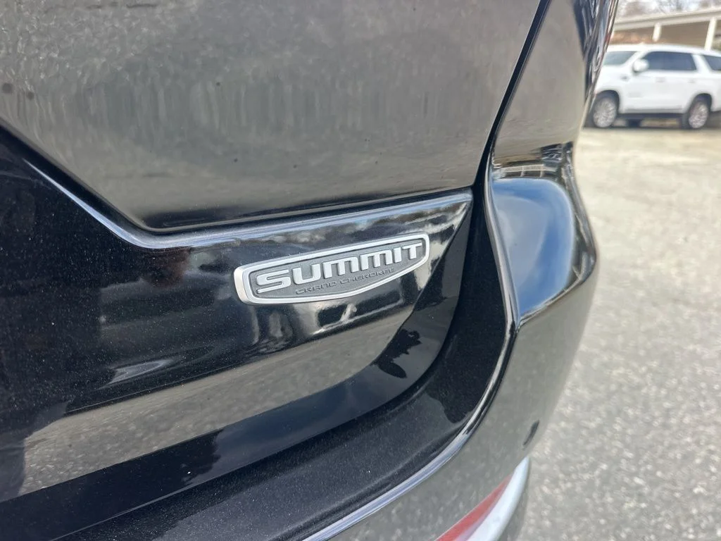 Used 2022 Black Jeep Summit image 32