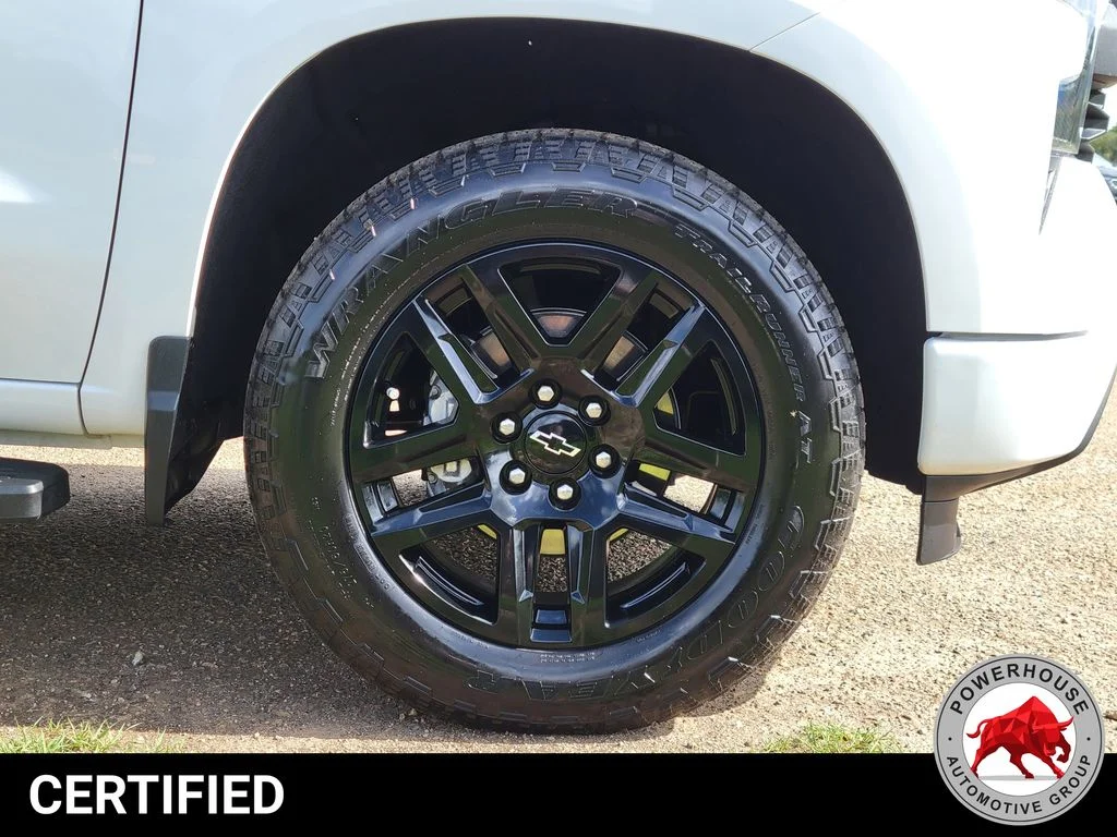 Certified Used 2024 White Chevrolet Custom image 12