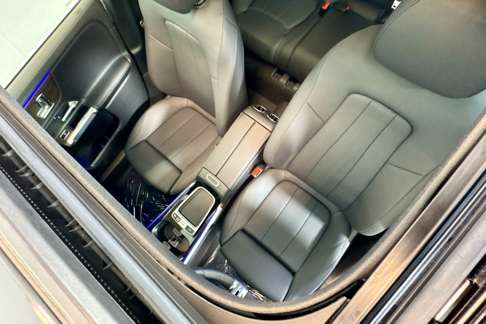 New 2026 Cirrus Silver Metallic Mercedes-Benz GLB 250 image 19