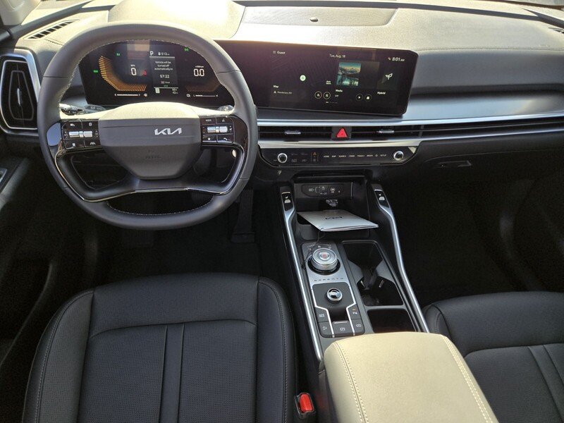 New 2026 Volcanic Sand Kia EX image 8
