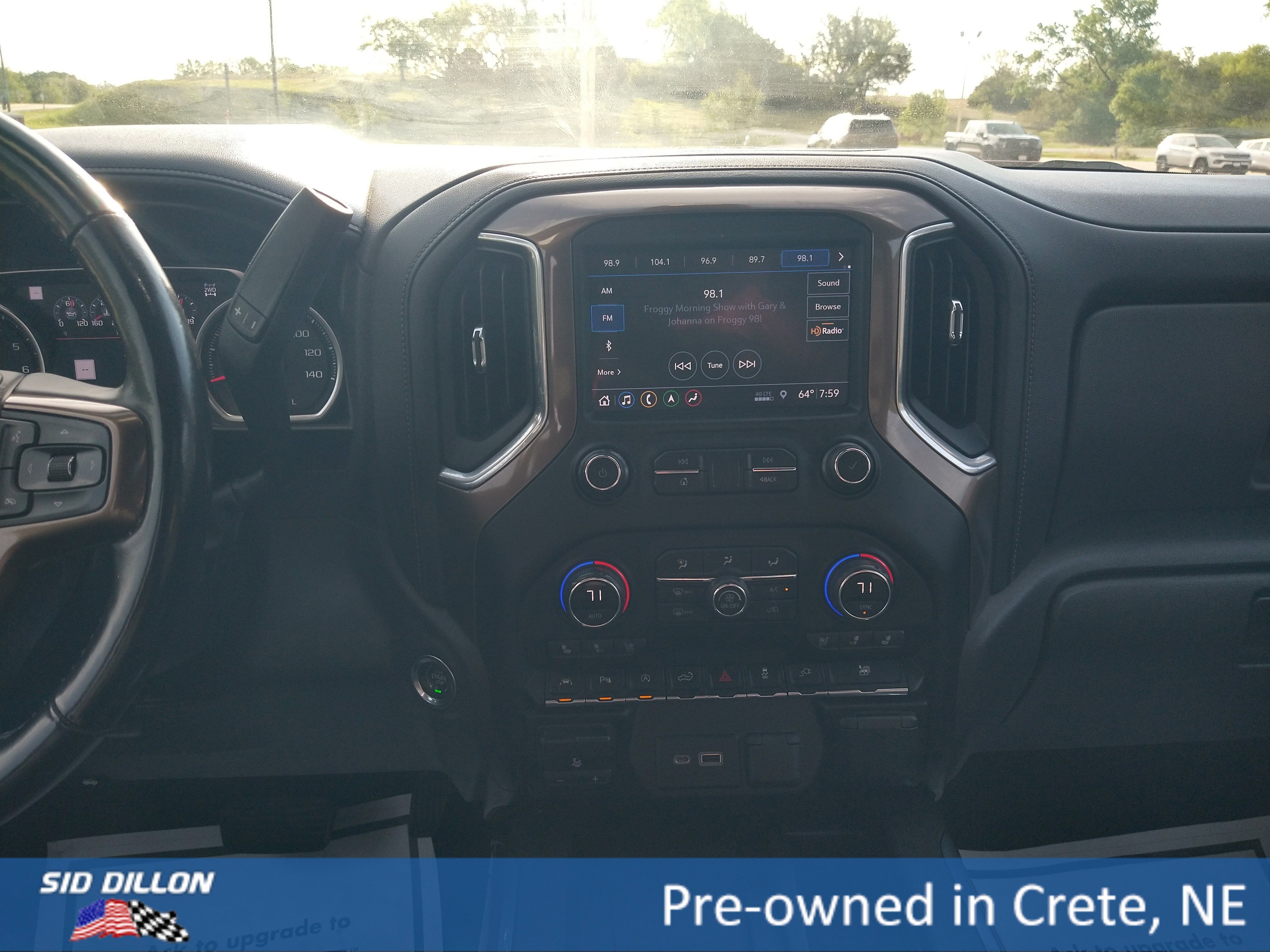 Used 2019 Cajun Red Tintcoat Chevrolet High Country image 9