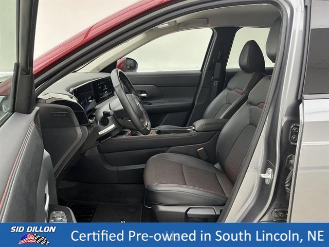 Used 2025 Gun Metallic/Scarlet Ember Tintcoat Nissan SR image 17