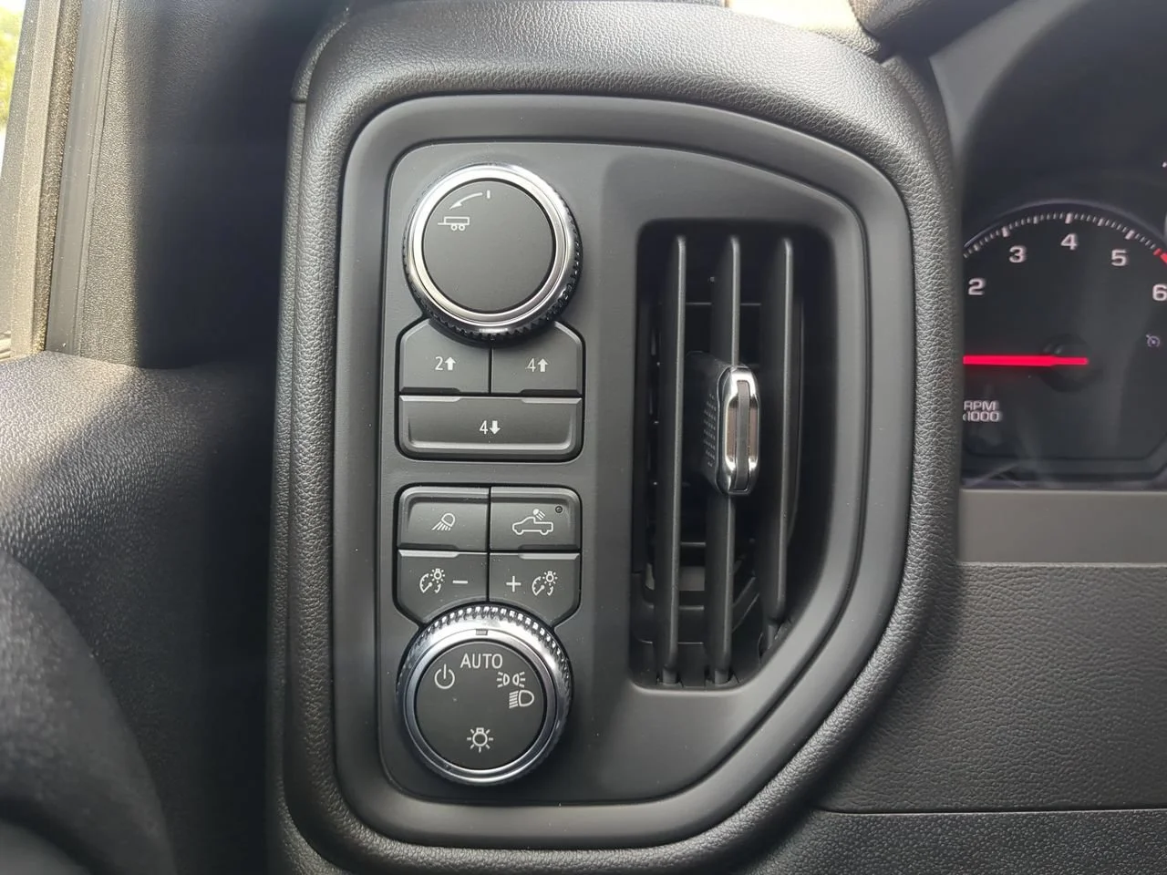 New 2026 Summit White GMC Pro image 17