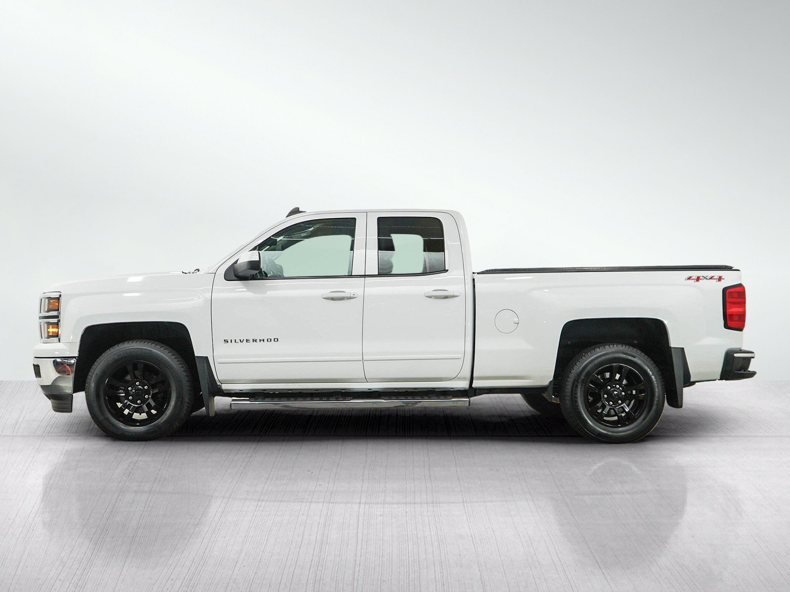 Used 2015 Chevrolet Silverado 1500 LT with VIN 1GCVKREC4FZ440539 for sale in White Bear Lake, Minnesota