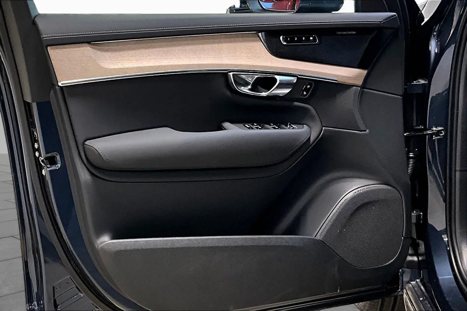 New 2026 DENIM BLUE Volvo Plus image 11