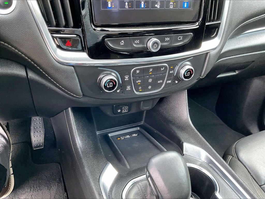Used 2023 Mosaic Black Metallic Chevrolet LT Leather image 27