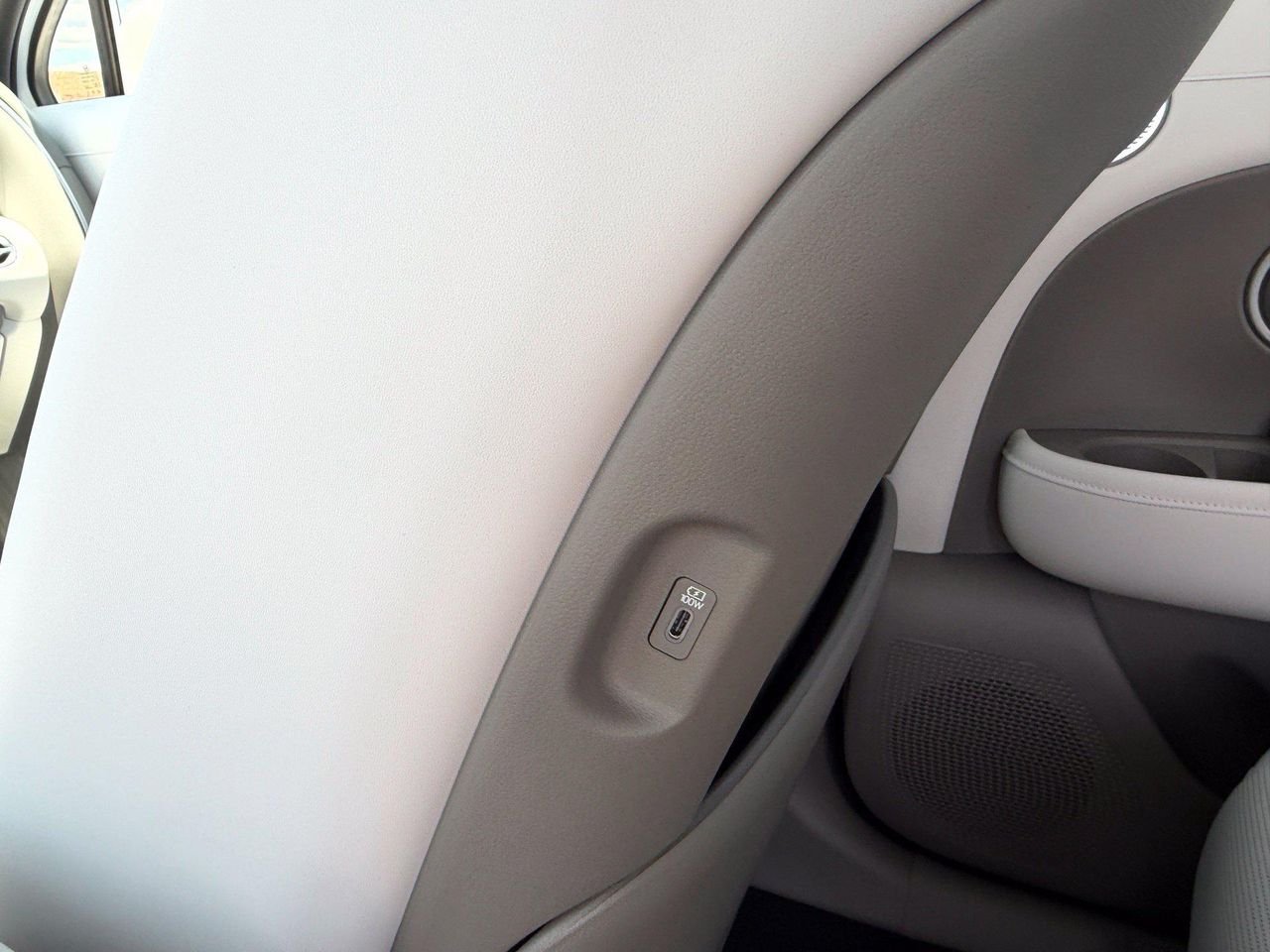 New 2026 White Hyundai SEL Premium image 37