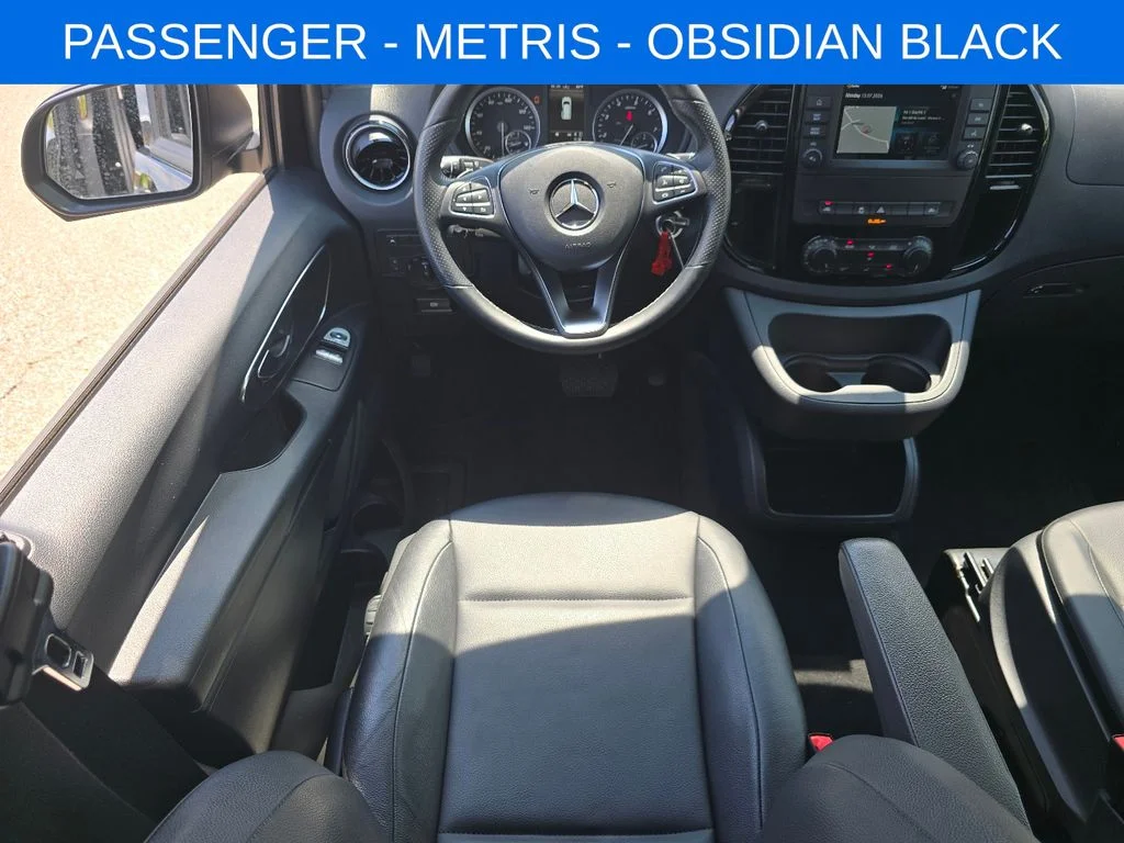 Used 2023  Mercedes-Benz Passenger image 19