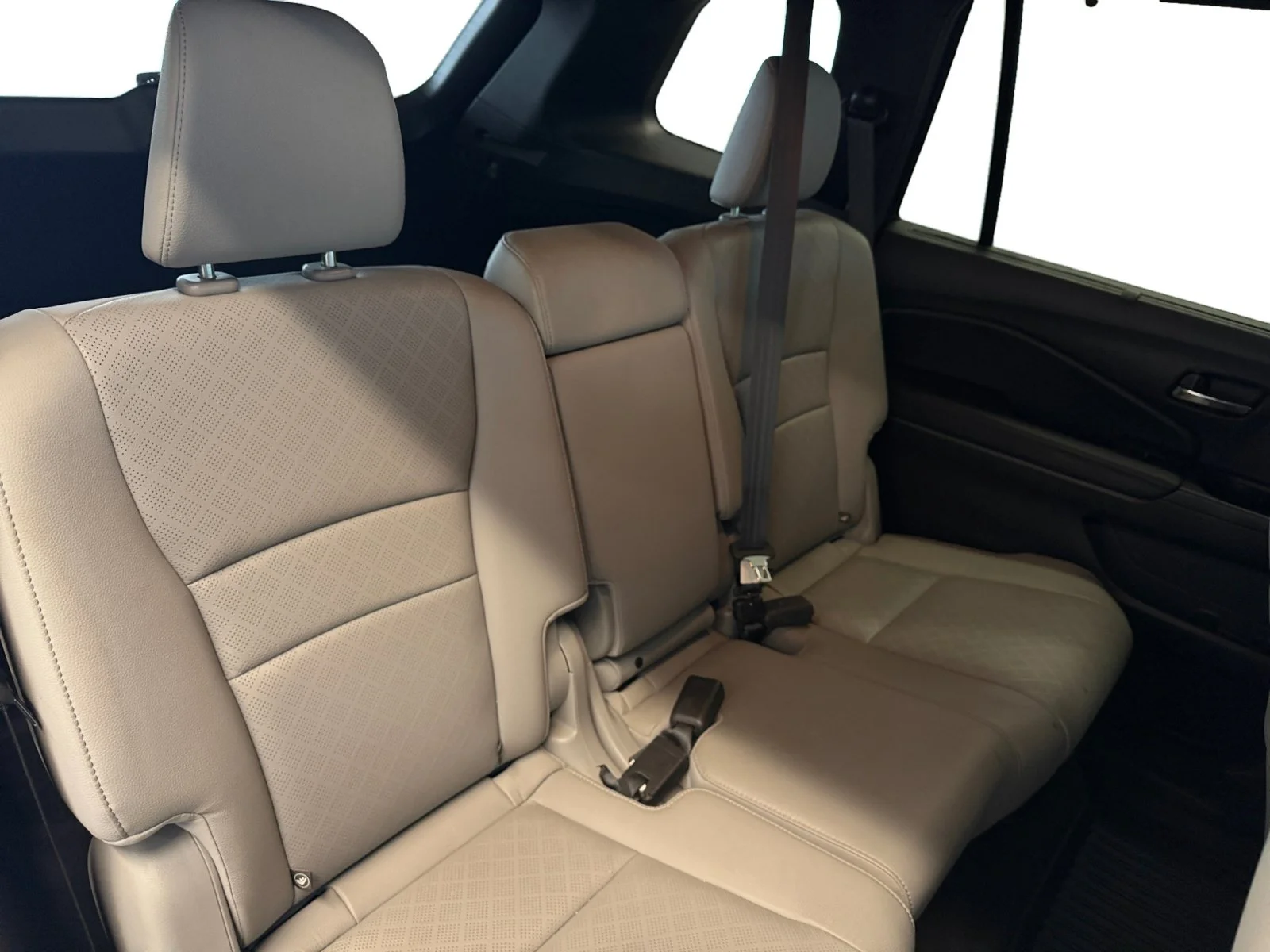 Used 2019 Obsidian Blue Pearl Honda EX-L image 33