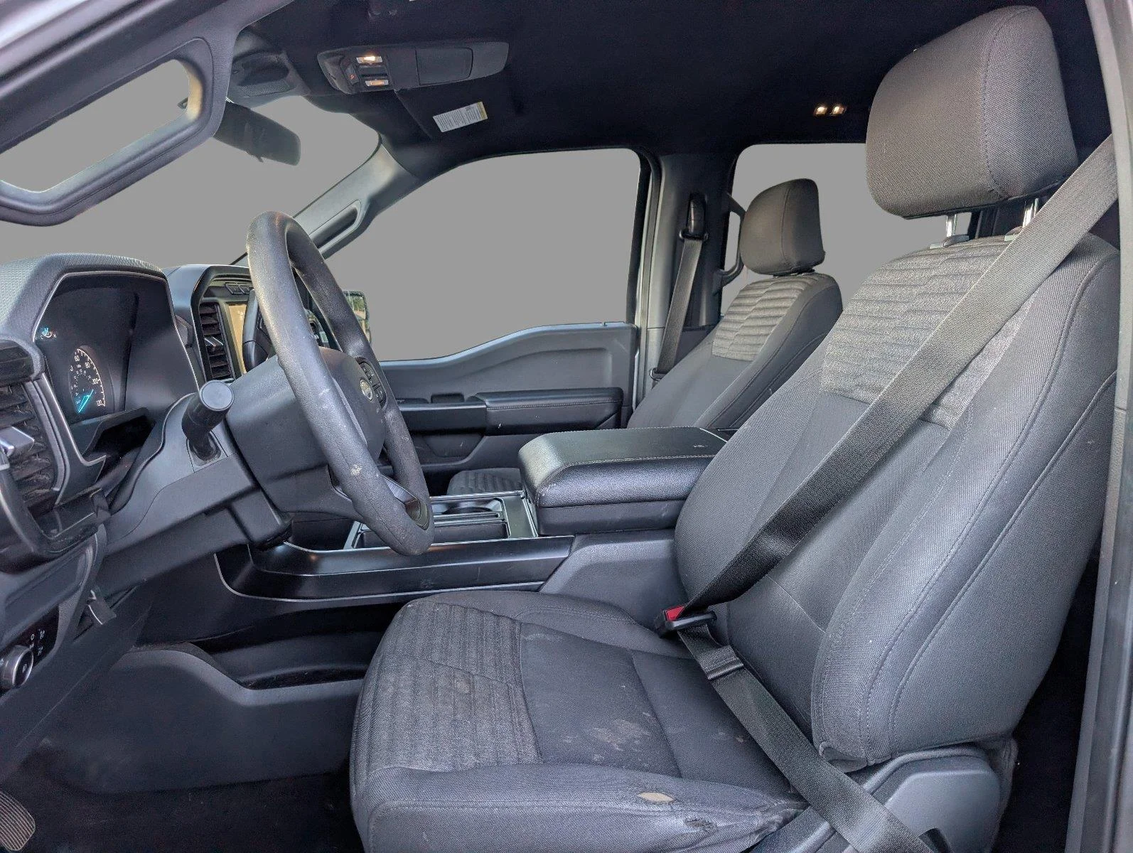Used 2023 Iconic Silver Ford XL image 17