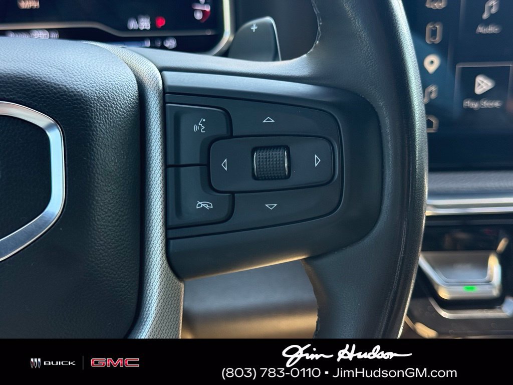 Used 2024 White GMC Denali image 31