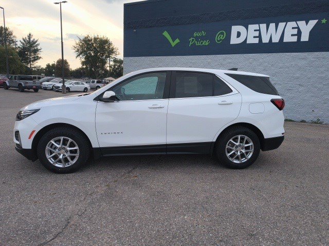 Used 2022 Summit White Chevrolet LT image 2
