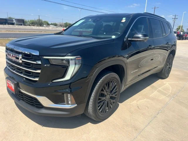 Used 2024 Black GMC Elevation image 3