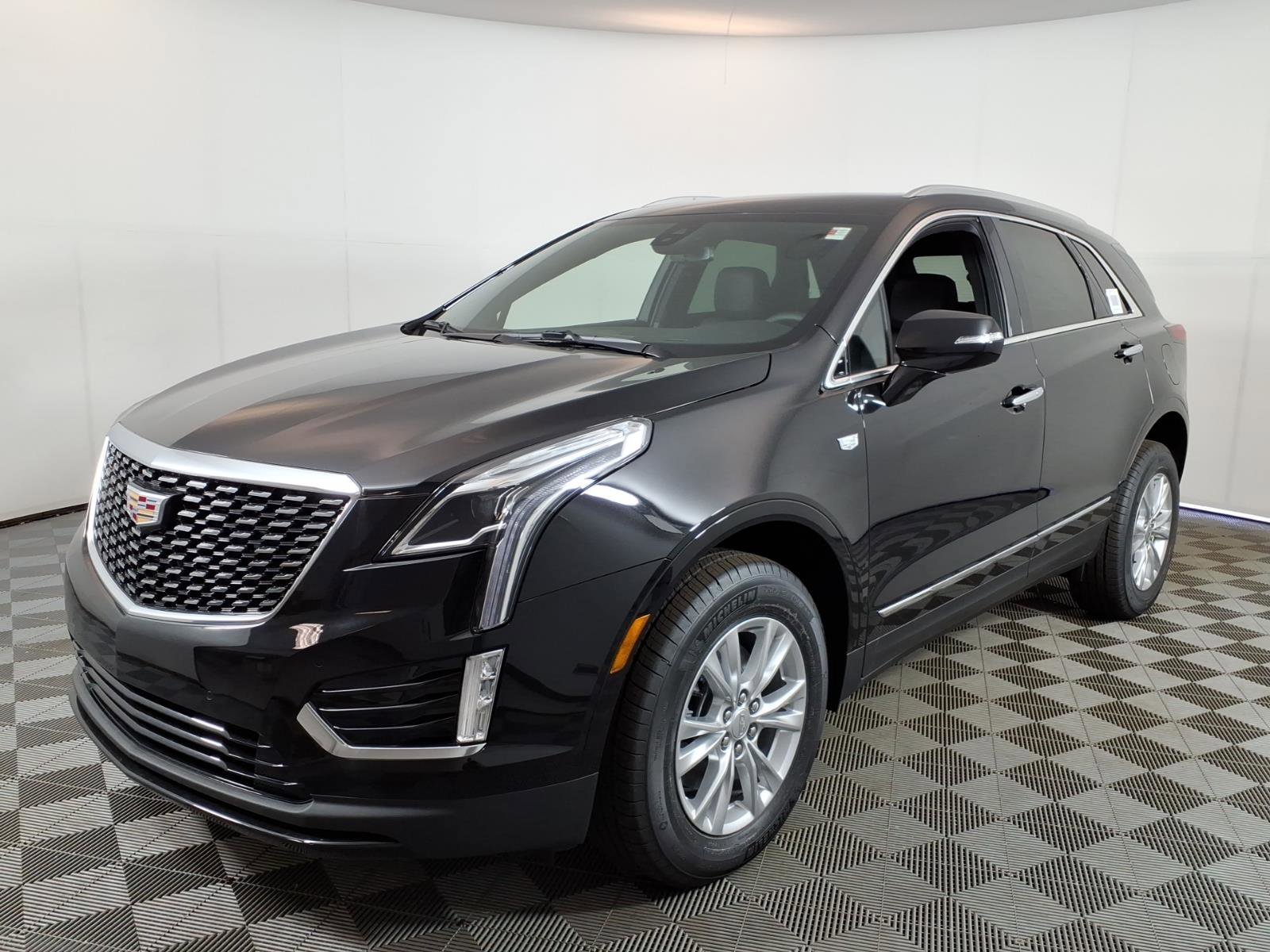 2026 Cadillac XT5 Luxury - Photo 3