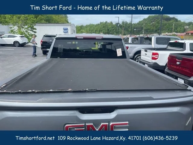 Used 2019 Silver GMC Elevation image 6