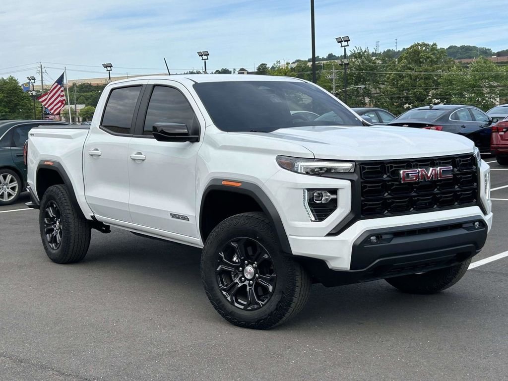 2024 GMC Canyon 4WD Elevation Crew Cab Short Box's photo