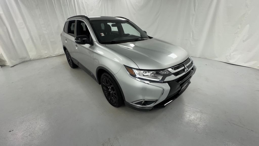 2018 Mitsubishi Outlander LE