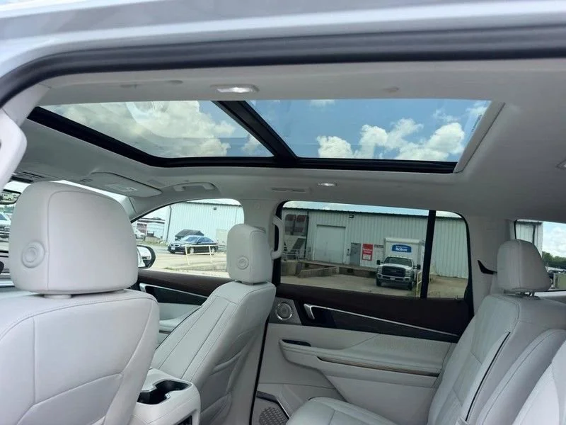 2026 Buick Enclave Avenir - Photo 10