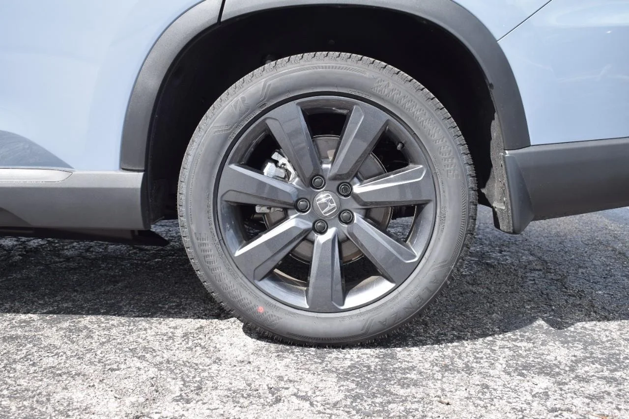 New 2026 Sonic Gray Pearl Honda Sport image 9