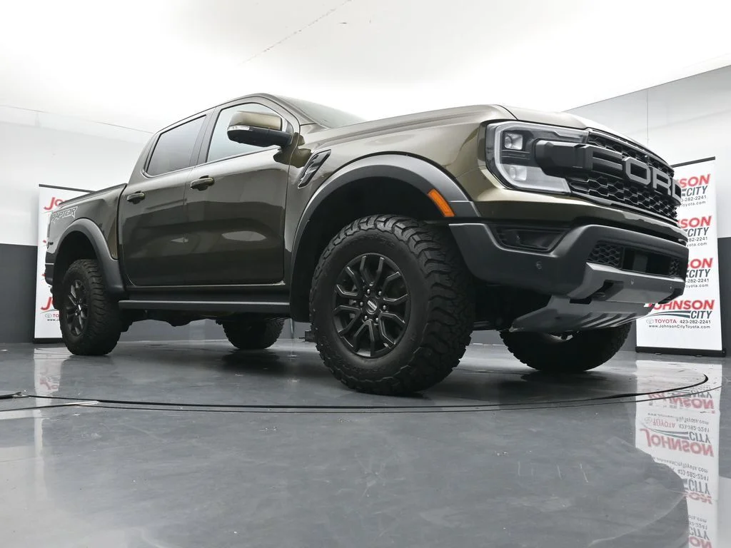 Used 2025 Green Ford Raptor image 18
