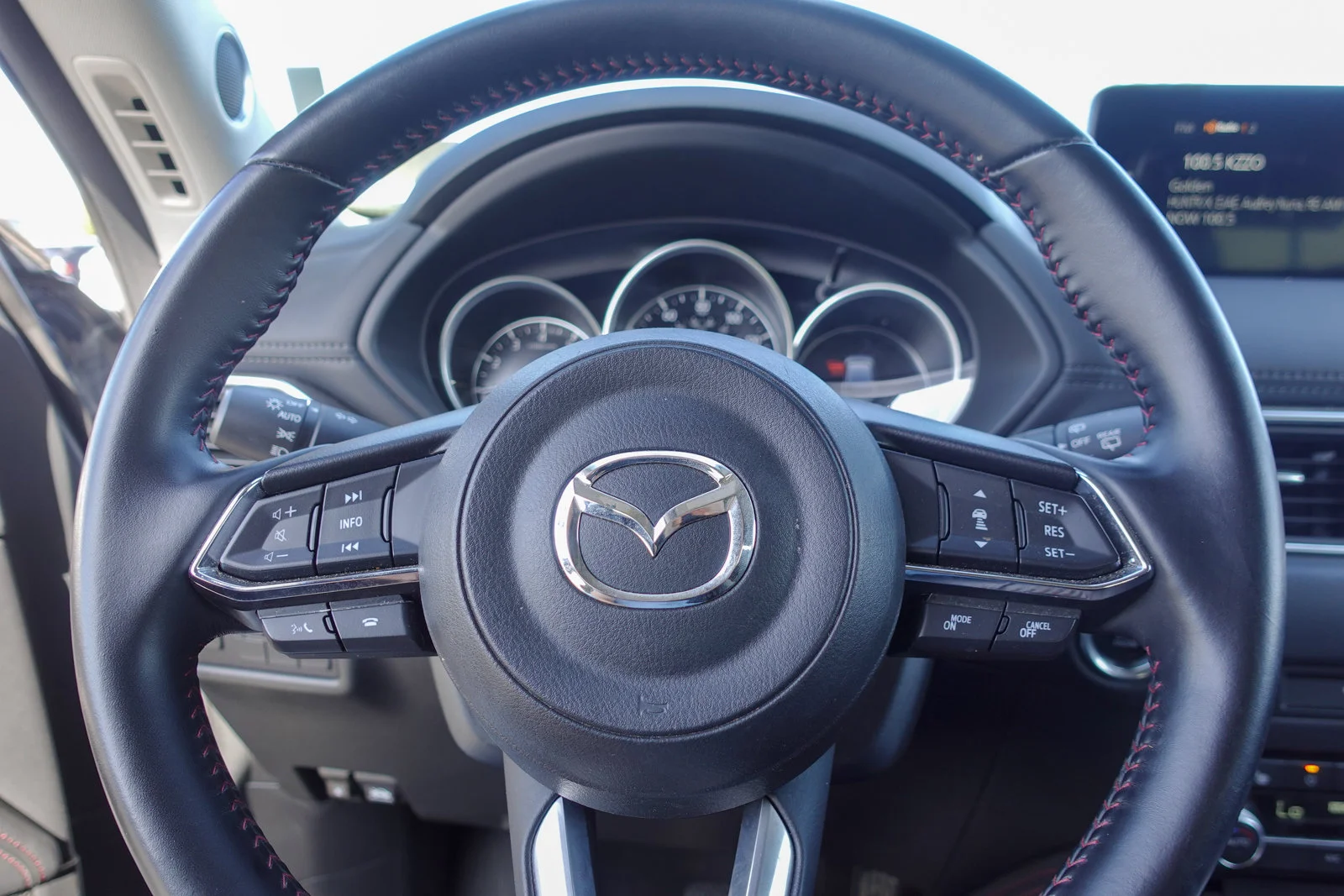 Certified Used 2025 Polymetal Gray Metallic Mazda 2.5 S Carbon Edition image 20