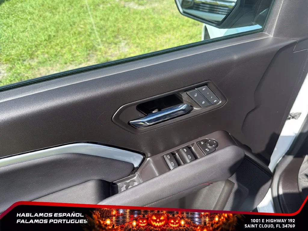 Used 2023 SUMMIT WHITE Chevrolet 4WD Z71 image 13