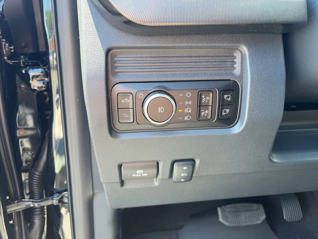 New 2026 Agate Black Metallic Ford F-250® Platinum® image 21