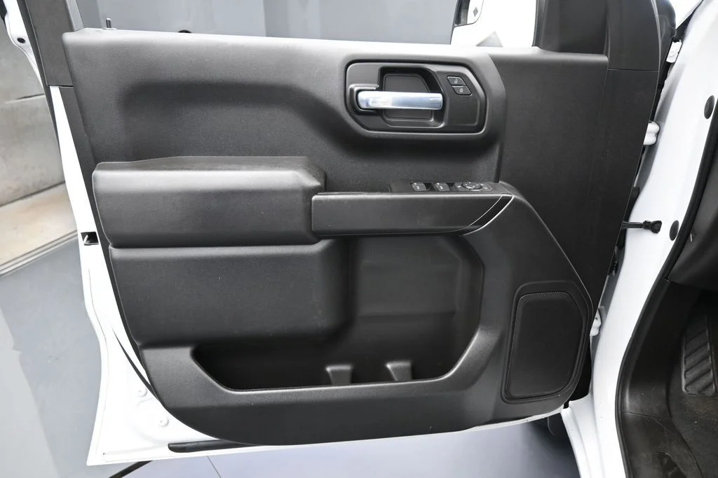 Used 2021 Summit White Chevrolet Custom Trail Boss image 13