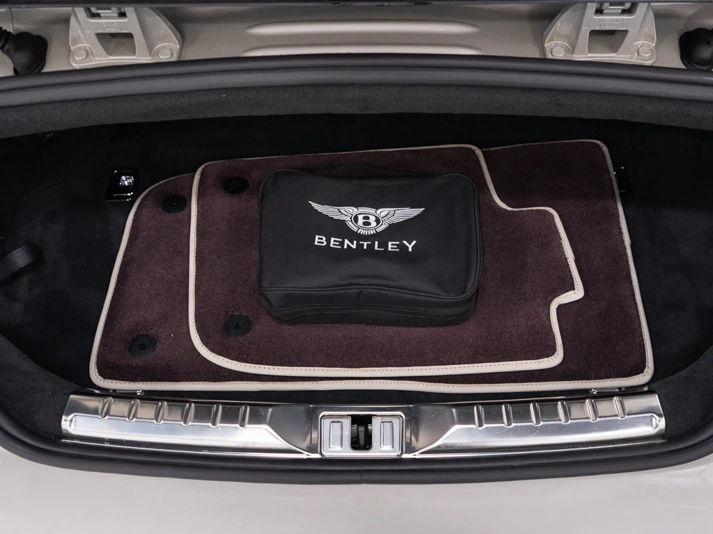 Certified Used 2026 White Sand - by Mulliner Bentley Azure image 49