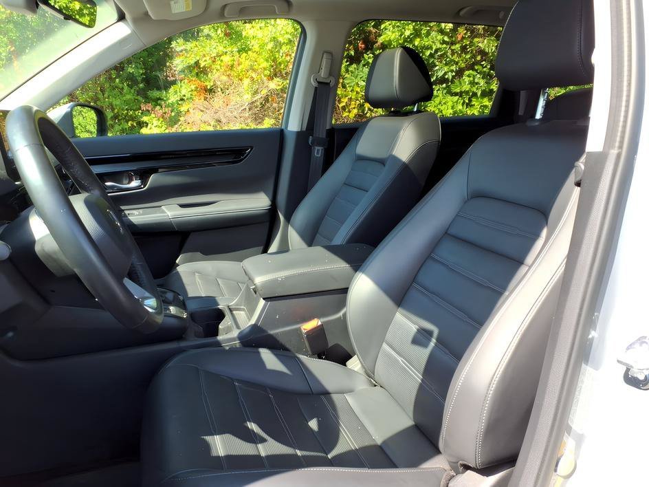 Used 2024 Urban Gray Pearl Honda EX-L image 16