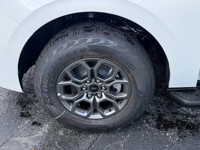 New 2027 Star White Metallic Tri-Coat Ford Active image 35