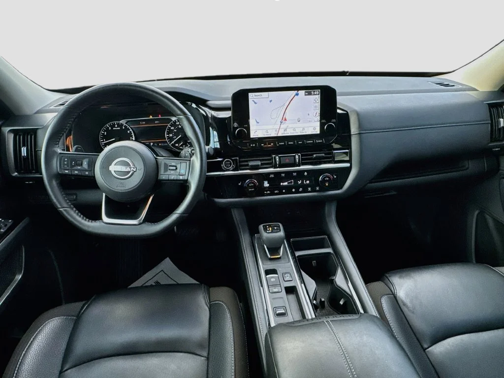 Used 2024 Red Nissan SL image 26