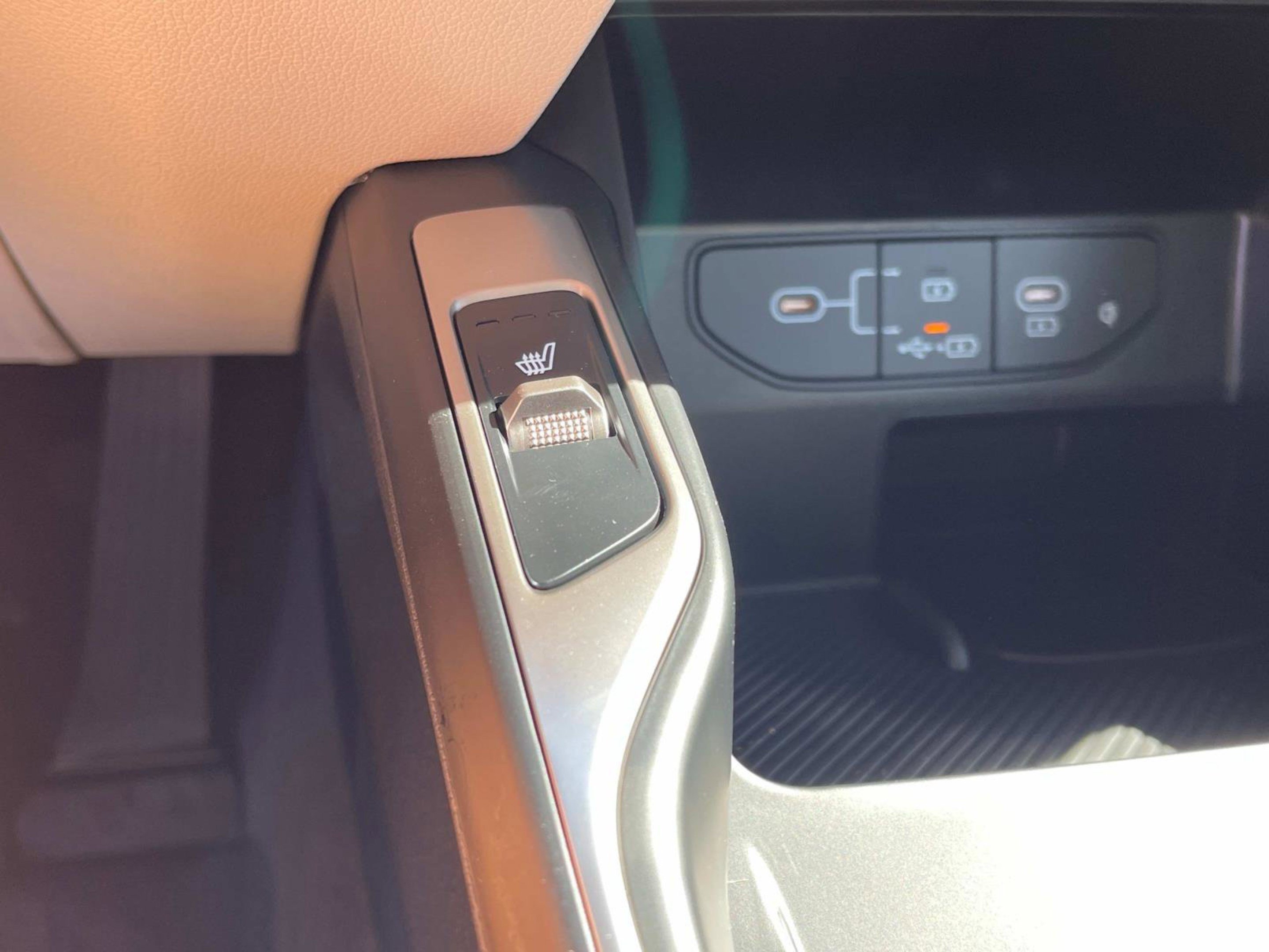 2026 Kia Sorento EX - Photo 28