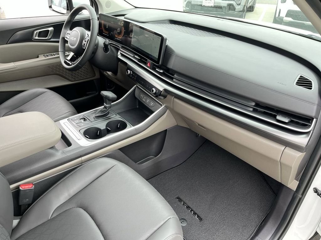 2026 Kia Carnival LXS - Photo 28