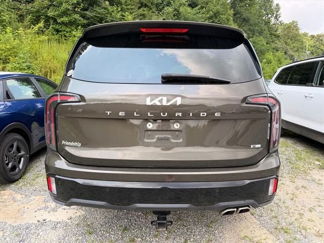 Used 2024 Green Kia EX X-Line image 17