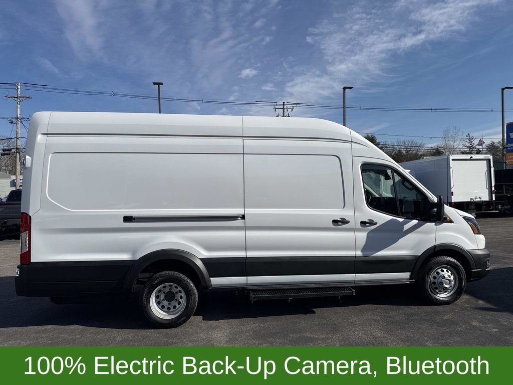 Used 2022 White Ford Base image 9