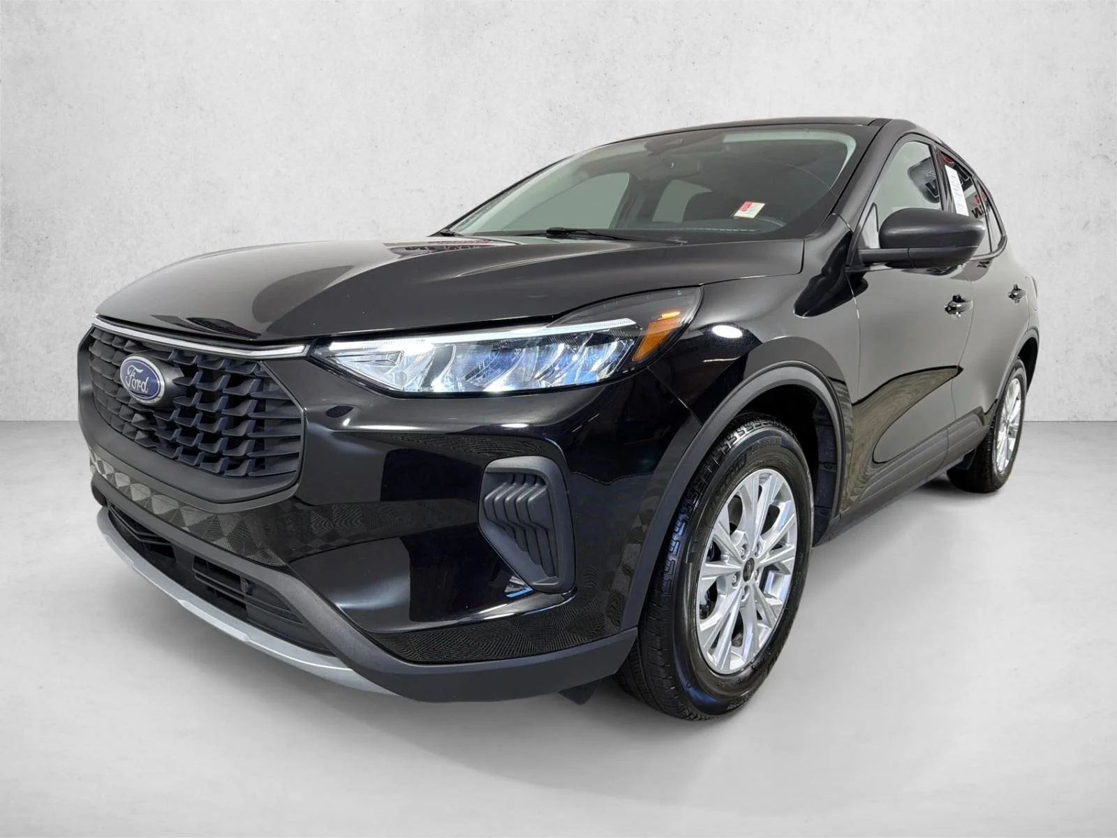 Used 2025 White Ford Active image 7